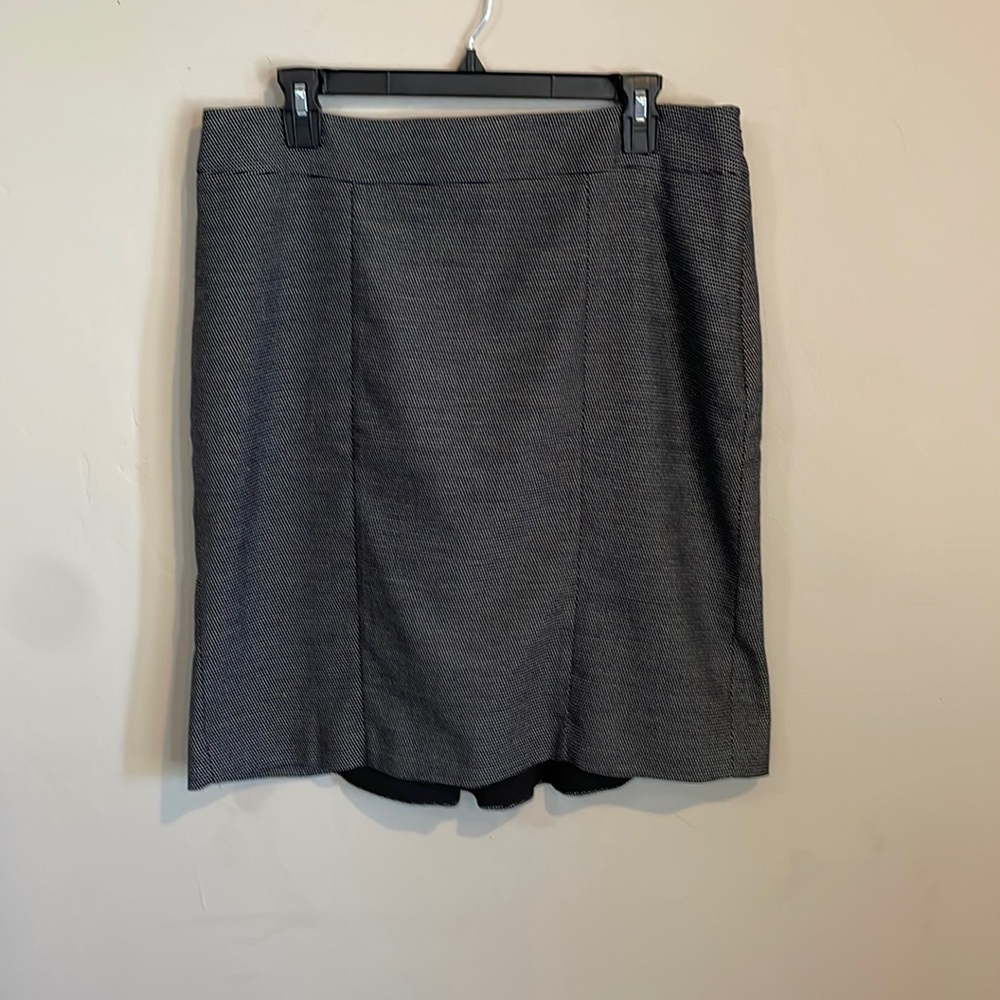 White House Black Market skirt